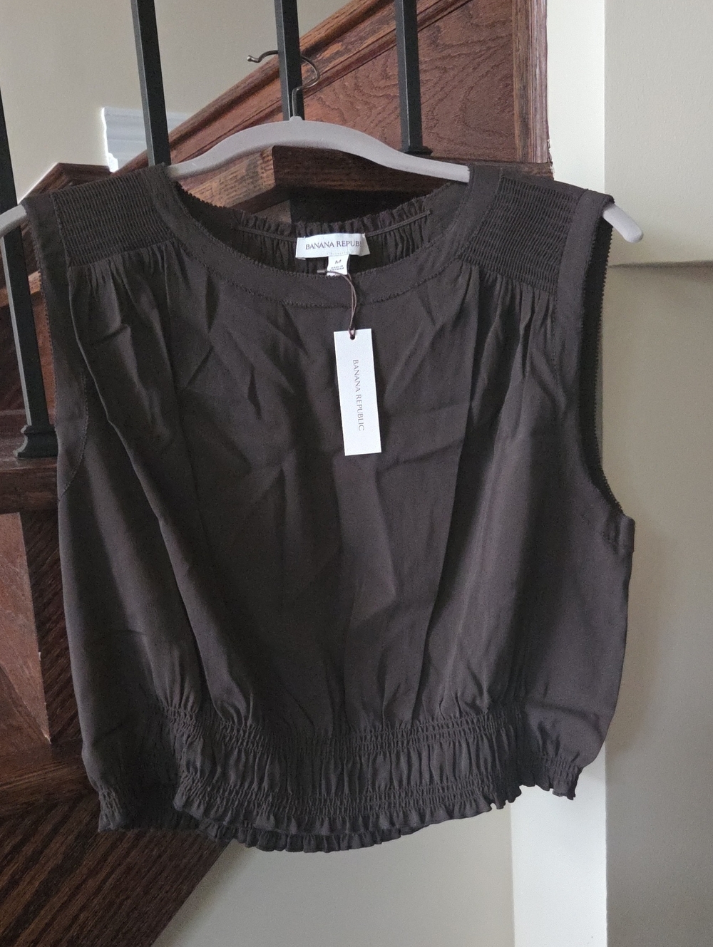 Banana Republic Brown Sleeveless Smocked-Hem Blouse